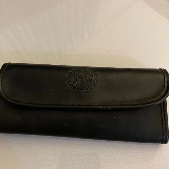 Gianni Versace Vintage Medusa Sunglasses Model 417 Col 900 Authentic